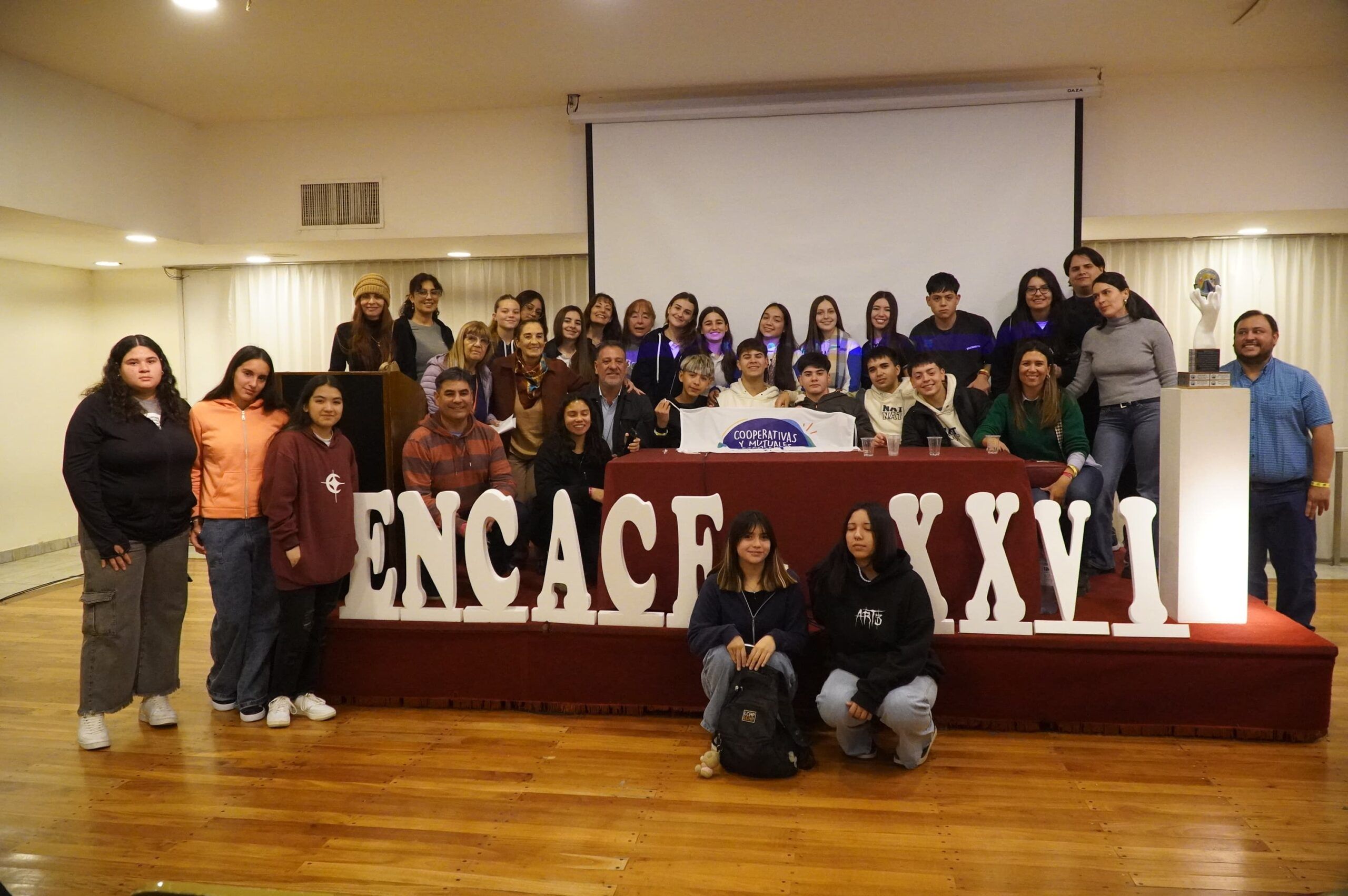 El Gobierno provincial acompañó a cooperativas escolares en encuentro ...
